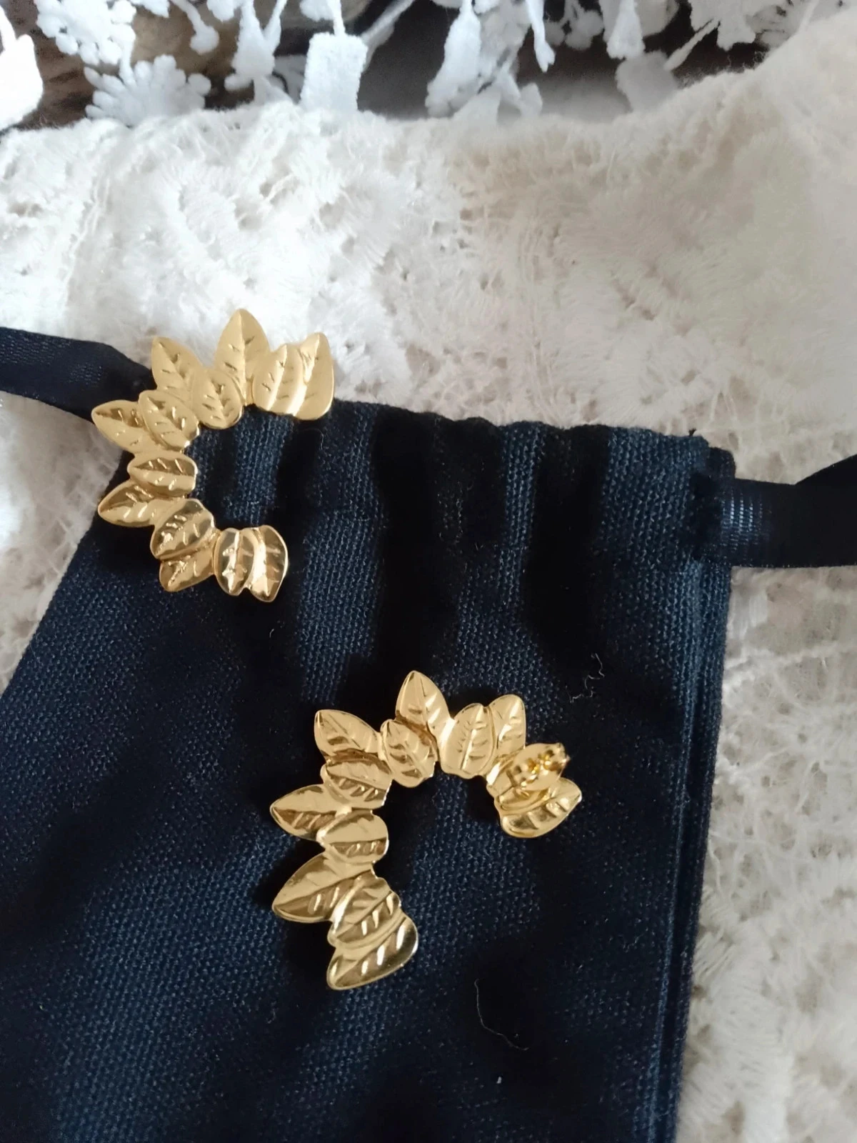 Pendientes bohemios hojas dorados – photo 3